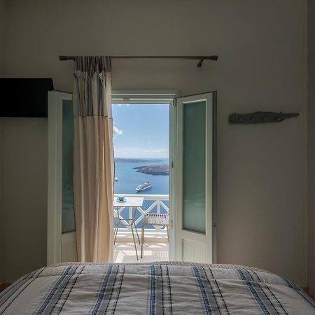 Blue Dolphins Apartments Фиростефани Экстерьер фото