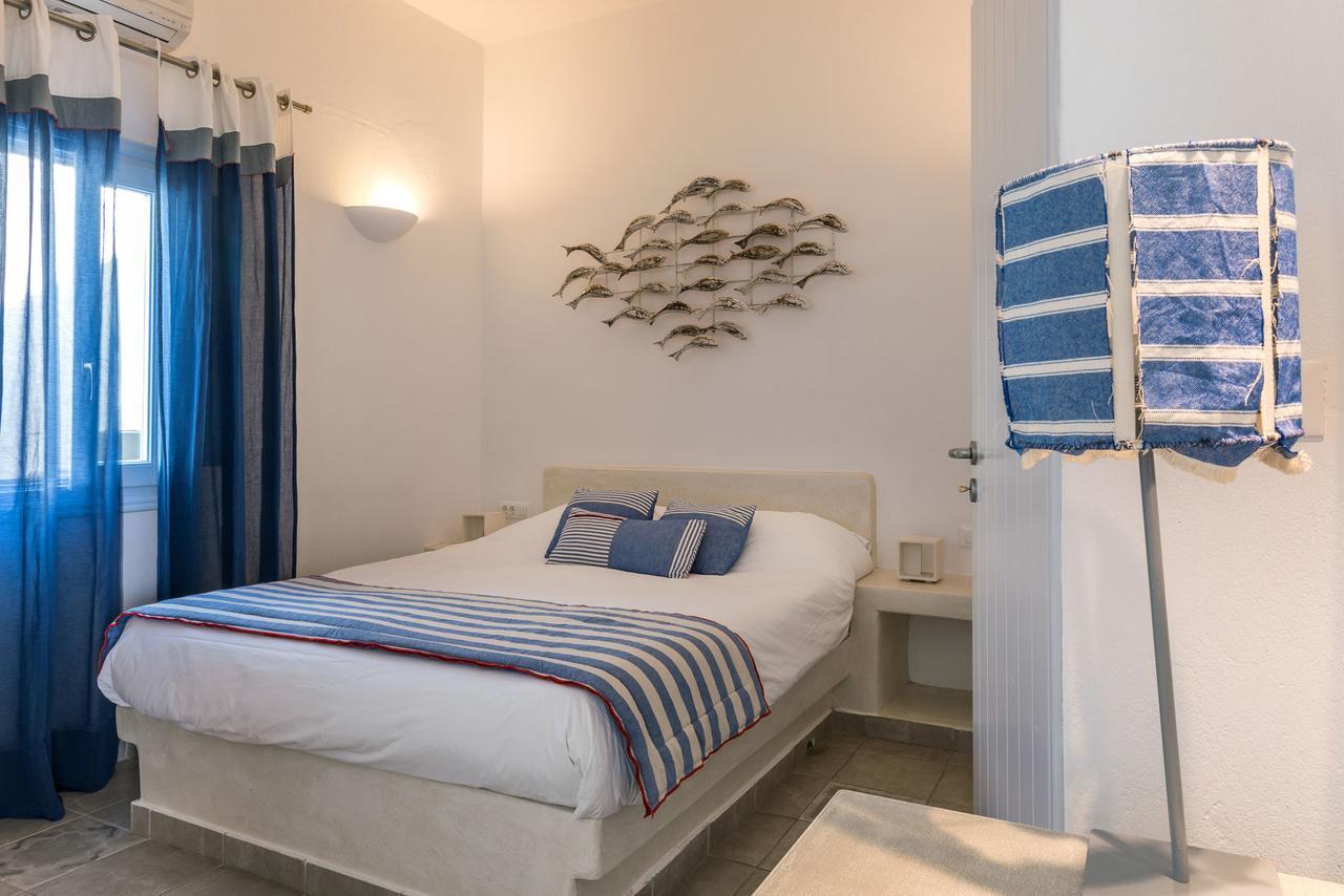 Blue Dolphins Apartments Фиростефани Экстерьер фото